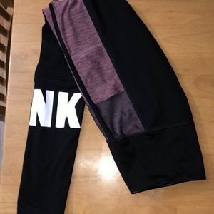 PINK VS LEGGINGS